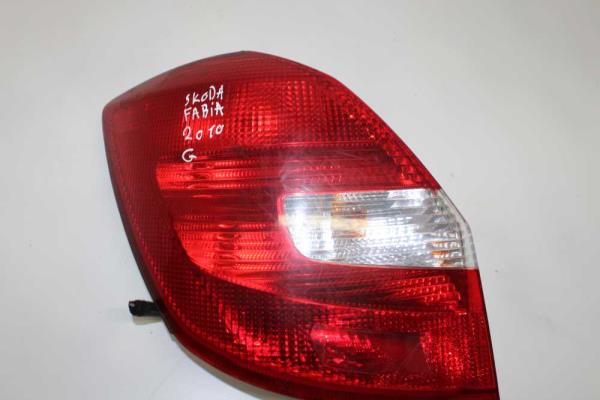 FEU ARRIERE GAUCHE SKODA FABIA - Vue 1